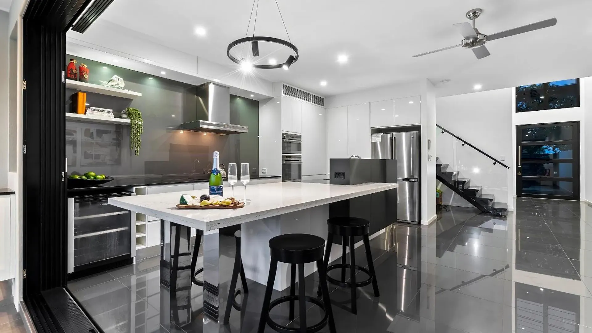 Holiday home On The Board Walk Villa Maroochydore